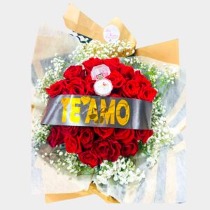Bouquet de Rosas Rojas con Cinta